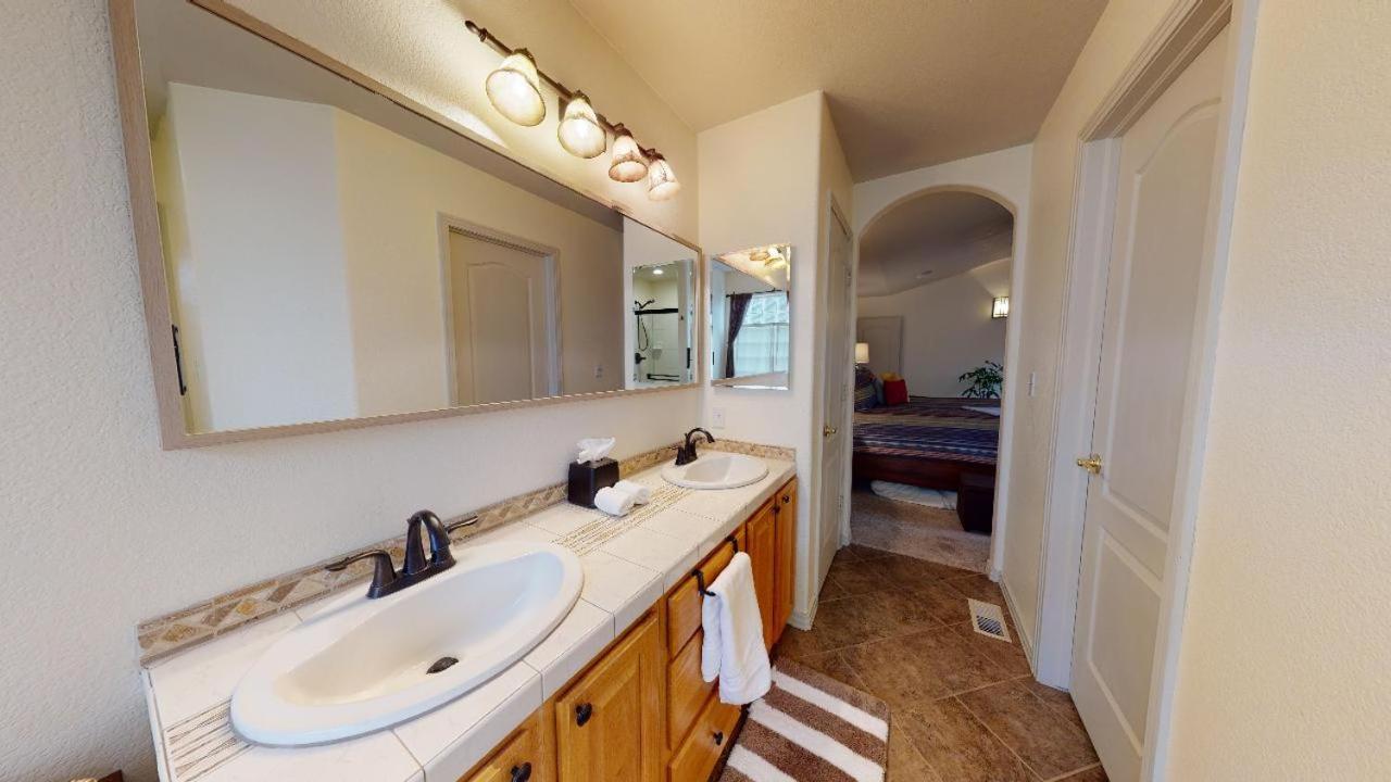 120 Winding Meadow By Vacation Rentals For You Monument エクステリア 写真