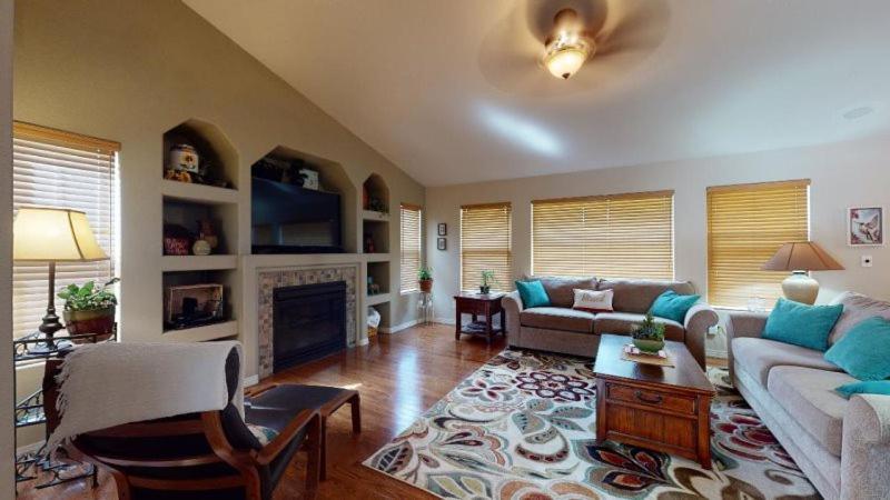 120 Winding Meadow By Vacation Rentals For You Monument エクステリア 写真